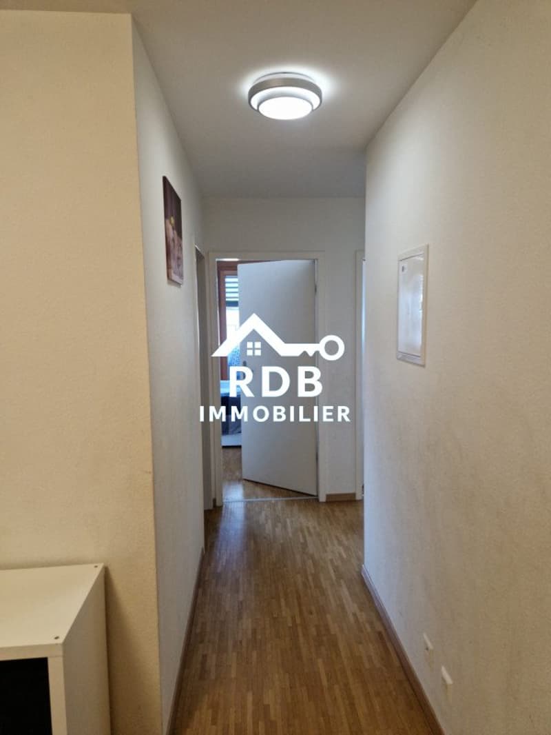 Appartement de 5 pièces au 1er étage situé à Le Grand-Saconnex 1218 (4)