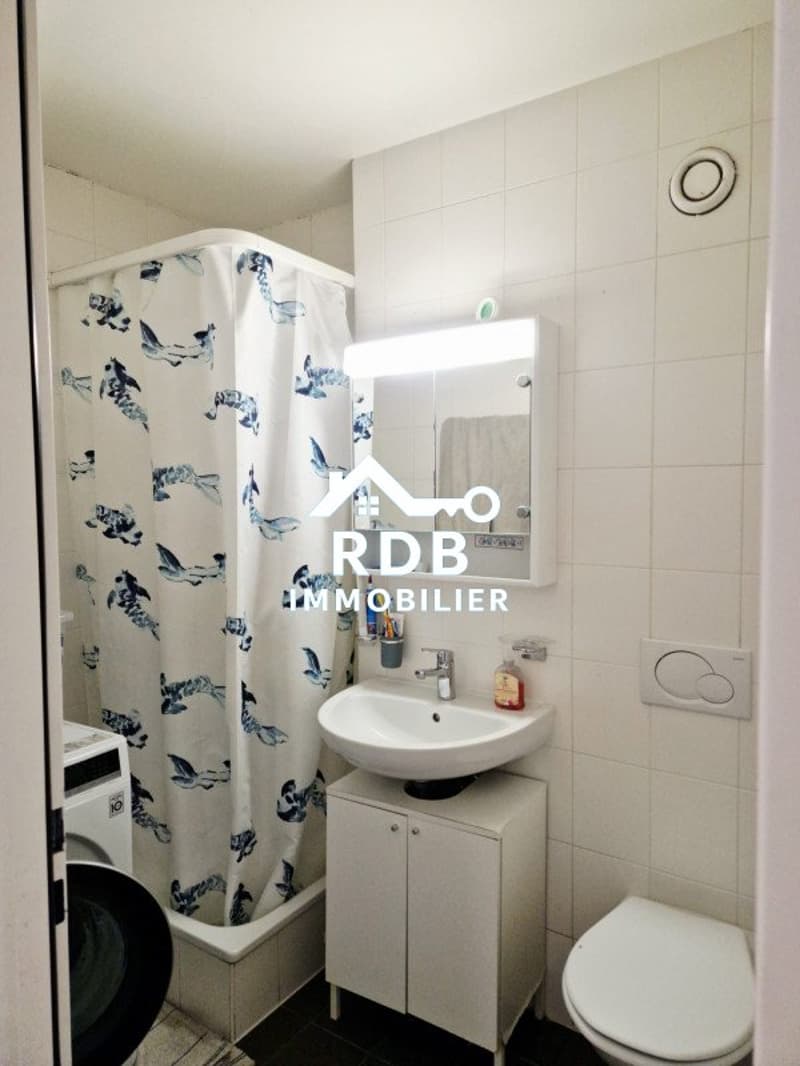 Appartement de 5 pièces au 1er étage situé à Le Grand-Saconnex 1218 (9)