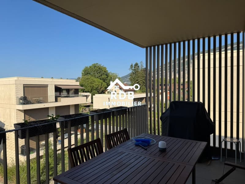 Appartement de 4 pièces au 2ème étage situé à Troinex 1256 (7)