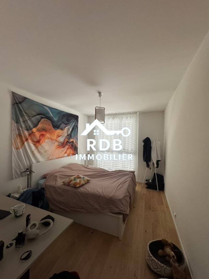 Appartement de 4 pièces au 2ème étage situé à Troinex 1256 (6)