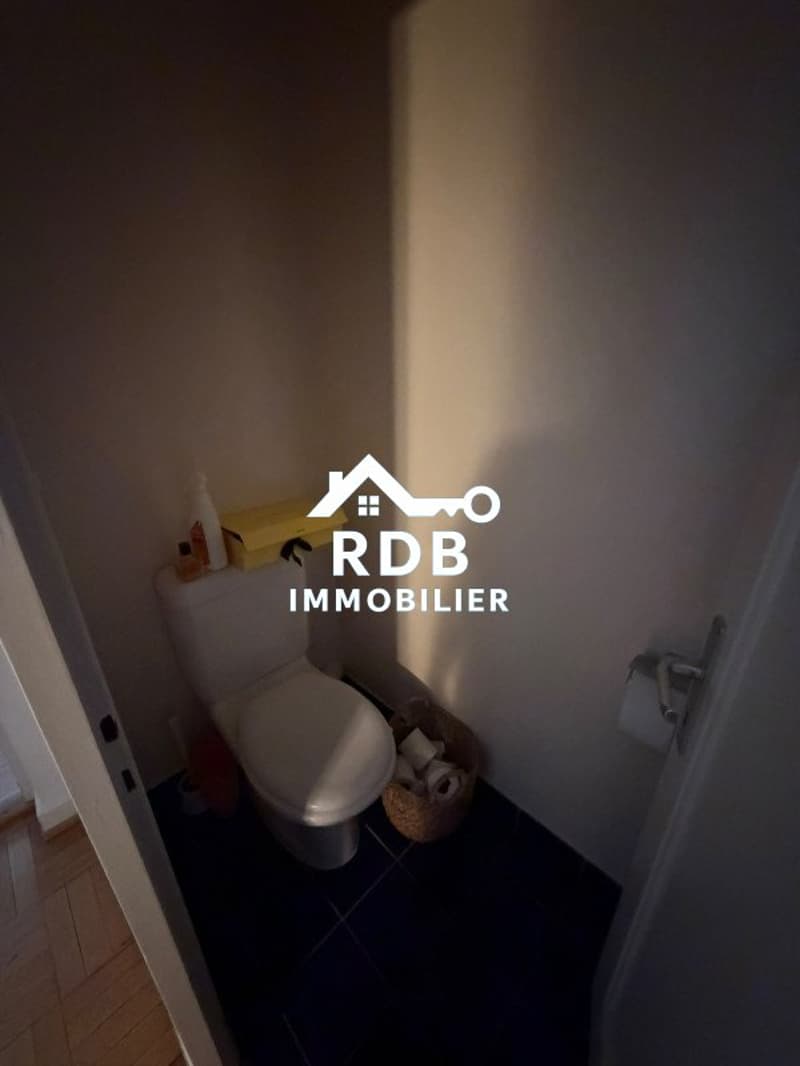 Appartement de 4 pièces au 1er étage situé à Acacias 1227 (10)