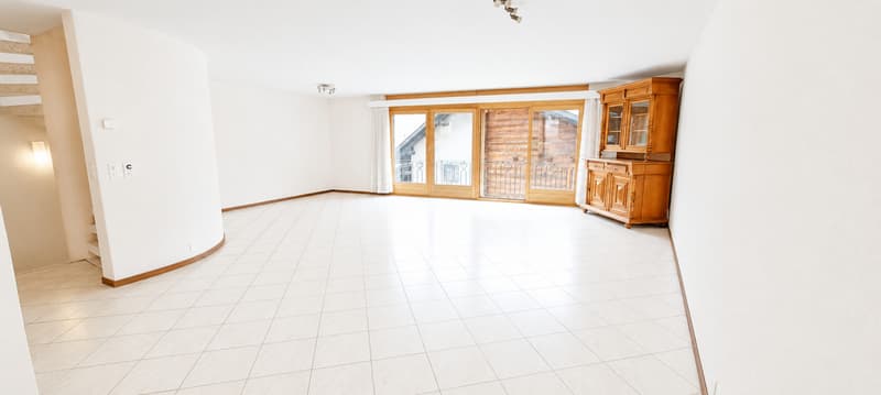 À louer - Superbe maison familiale de 6.5 pièces avec terrasse au coeur de Lens (2)