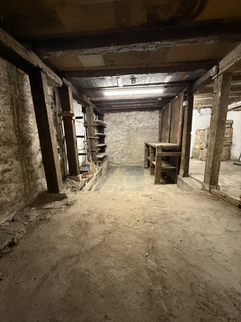 Local dépôt / atelier de 25 m² avec électricité (5)