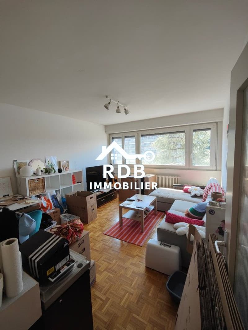 Appartement de 2,5 pièces au 4ème étage à Thônex 1226 (1)