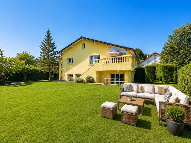 EXCLUSIVITE - Spacieuse maison familiale avec jardin, terrasses à Founex (1)