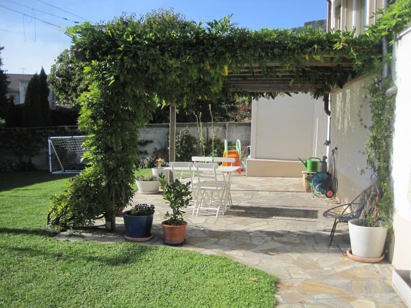 Très belle maison locative des années 30 , 3 appts, 582 m2 terrain (11)