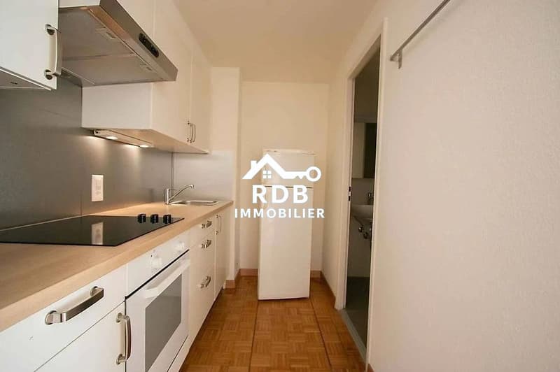Studio au 3ème étage situé à Genève 1207 (2)