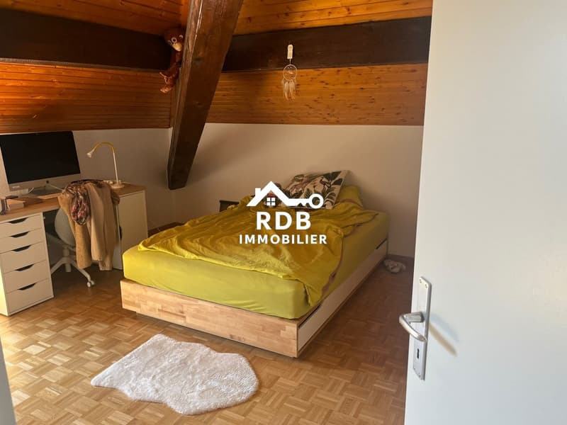 Appartement de 3,5 pièces au 3ème étage sans ascenseur à Genève 1202 (8)