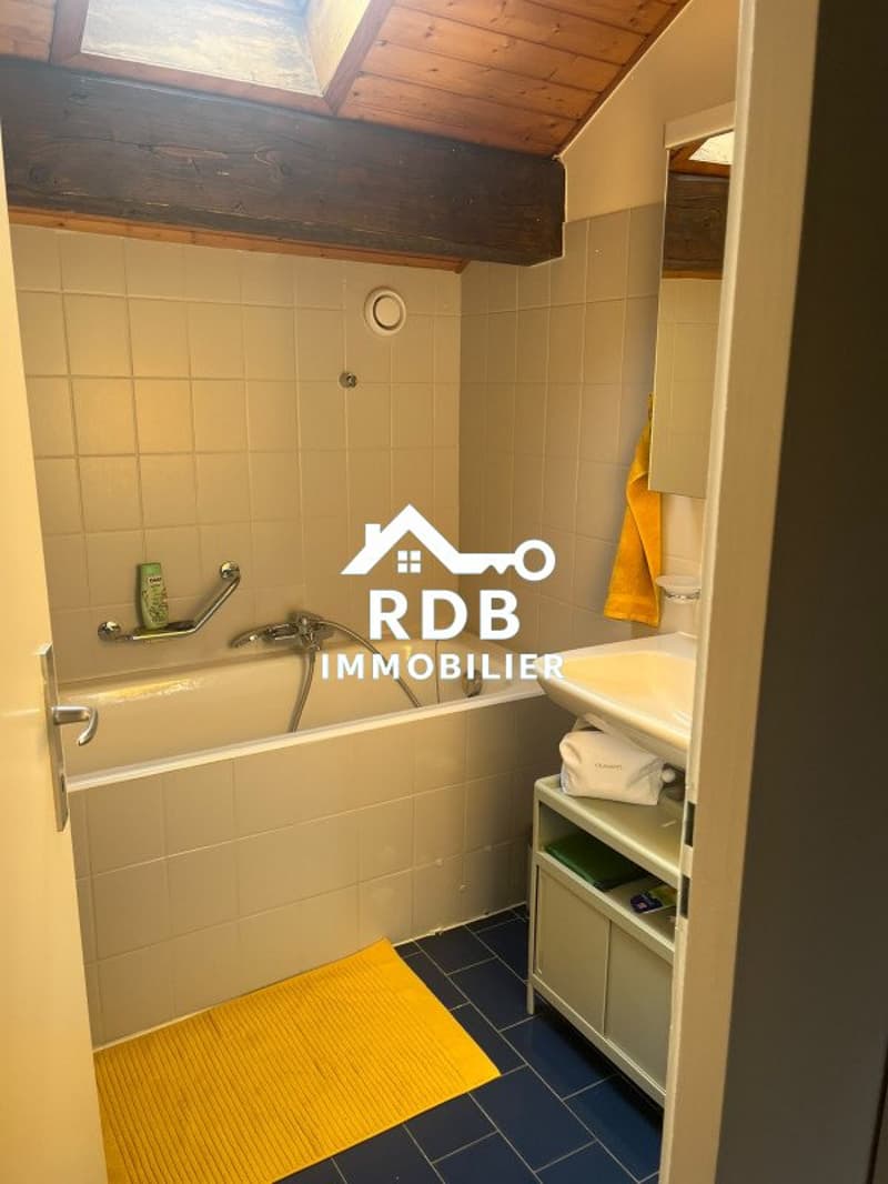 Appartement de 3,5 pièces au 3ème étage sans ascenseur à Genève 1202 (11)
