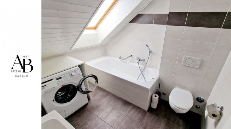 En exclusivité, Duplex vue lac et Mont-Blanc, centre Village à Arzier (10)