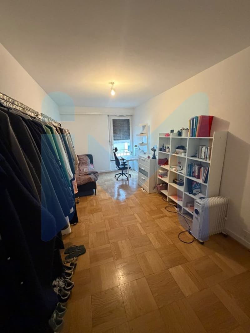Appartement de 4 pièces au 1er étage situé à Acacias 1227 (7)