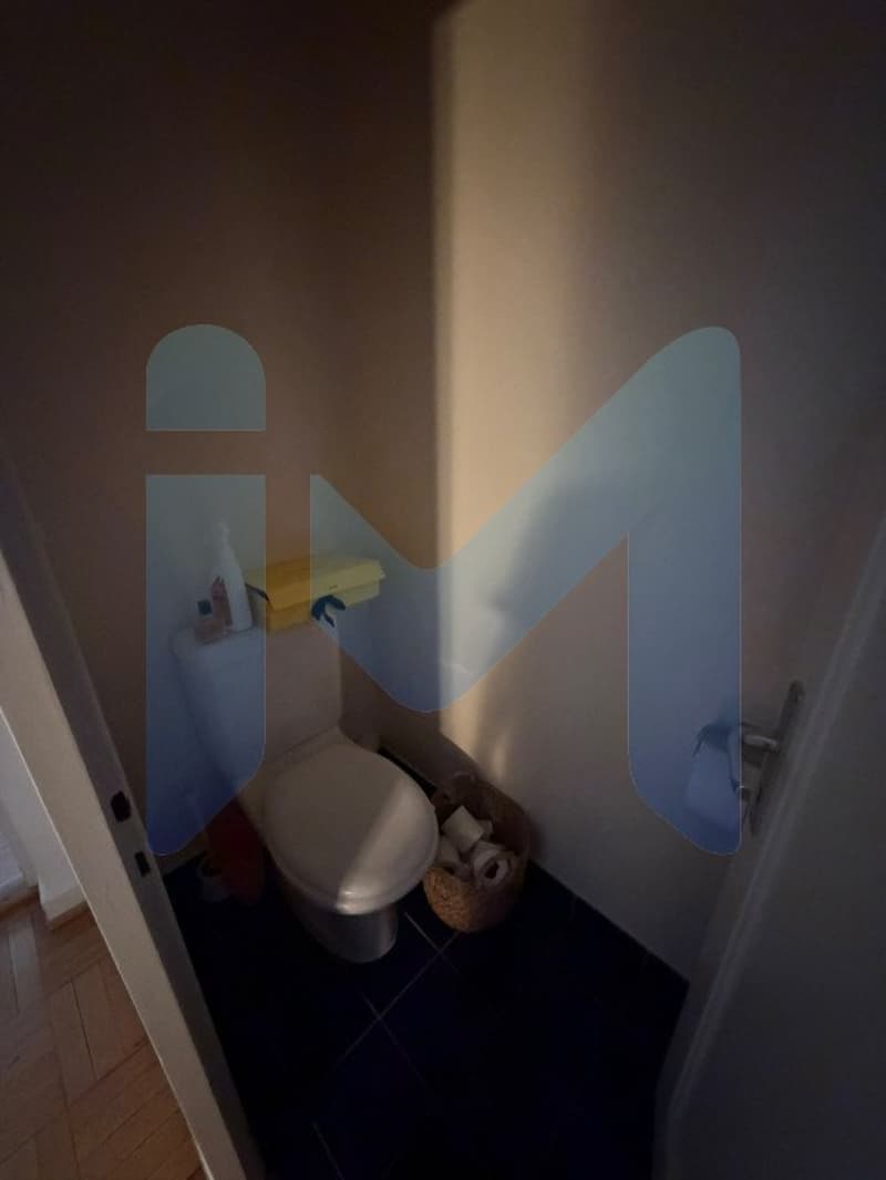 Appartement de 4 pièces au 1er étage situé à Acacias 1227 (10)