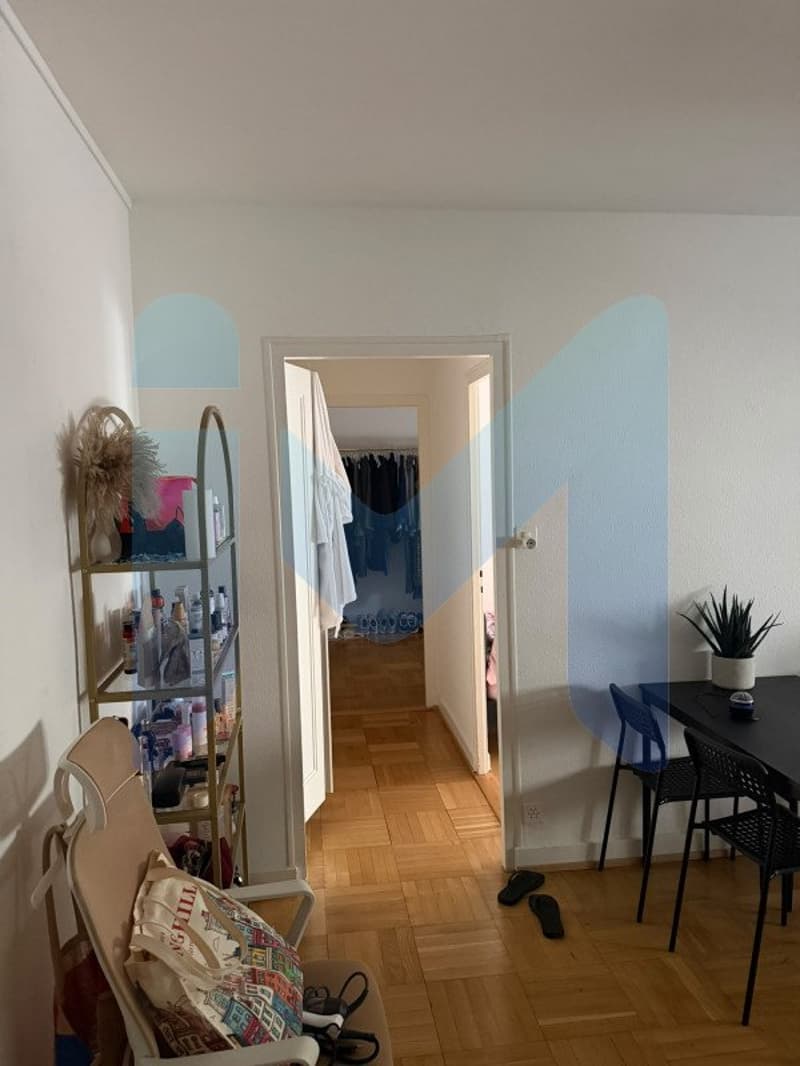 Appartement de 4 pièces au 1er étage situé à Acacias 1227 (6)