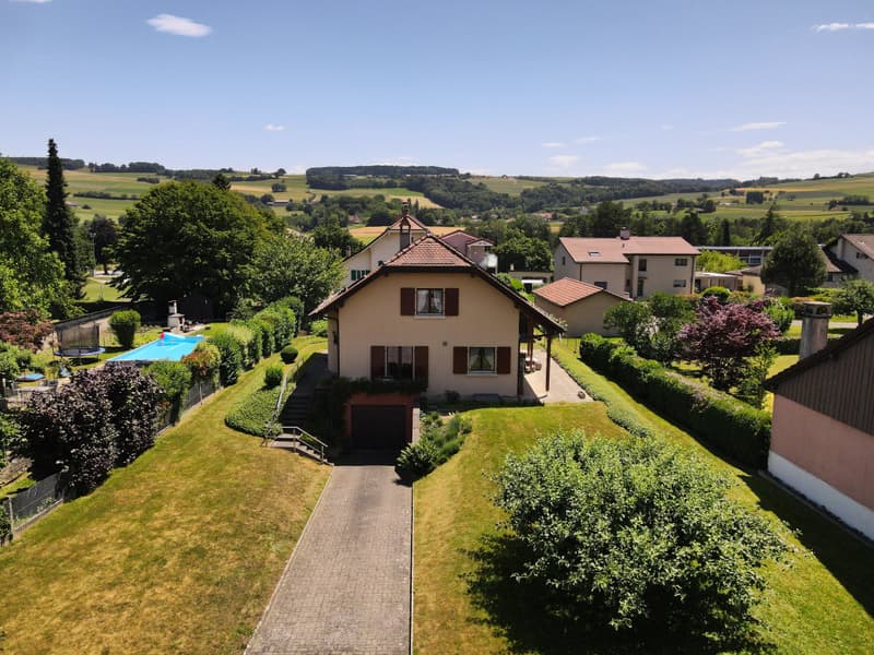 Villa individuelle de 6.5 pièces avec grand jardin de 1'618 m2 (3)
