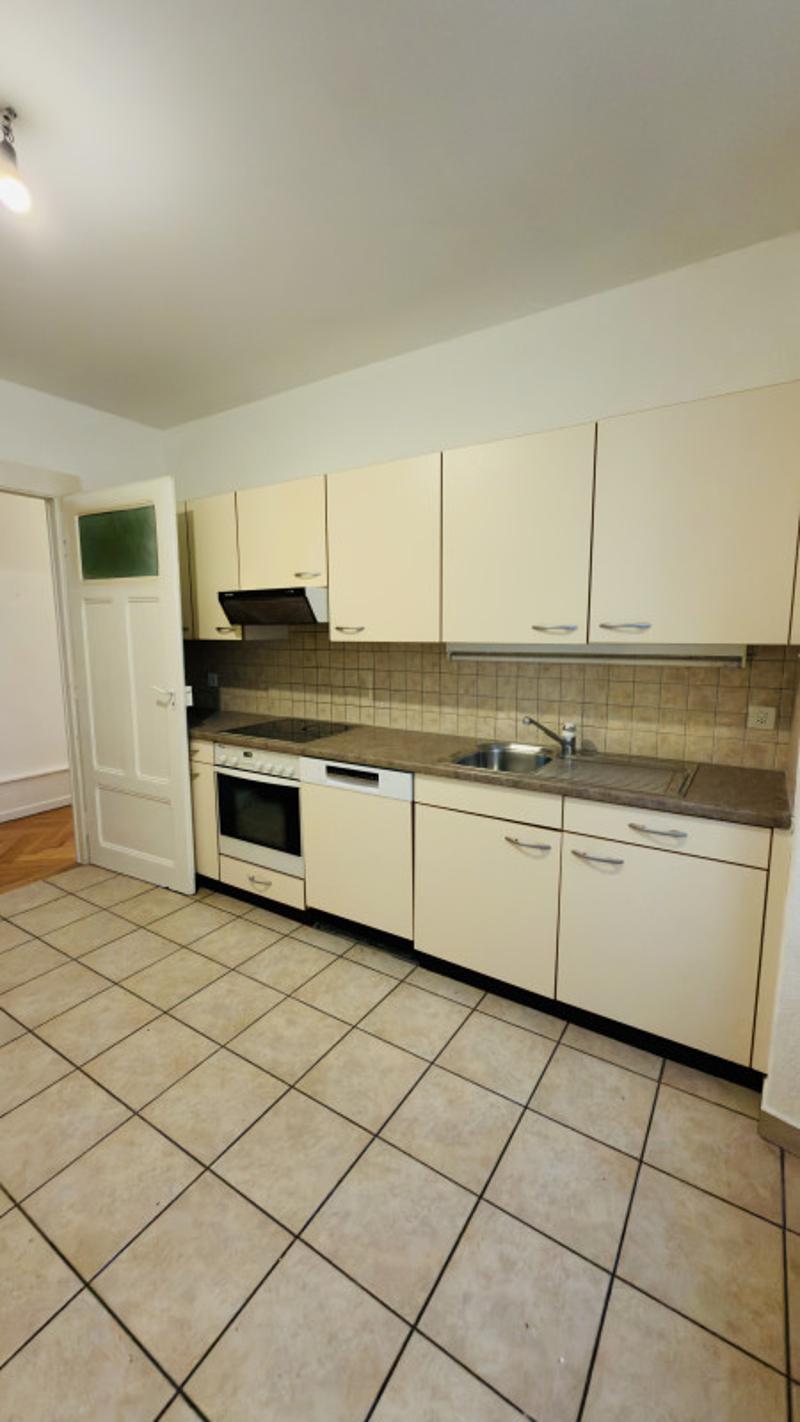 Superbe appartement de caractère de 4 pièces - emplacement premium proche gare (10)