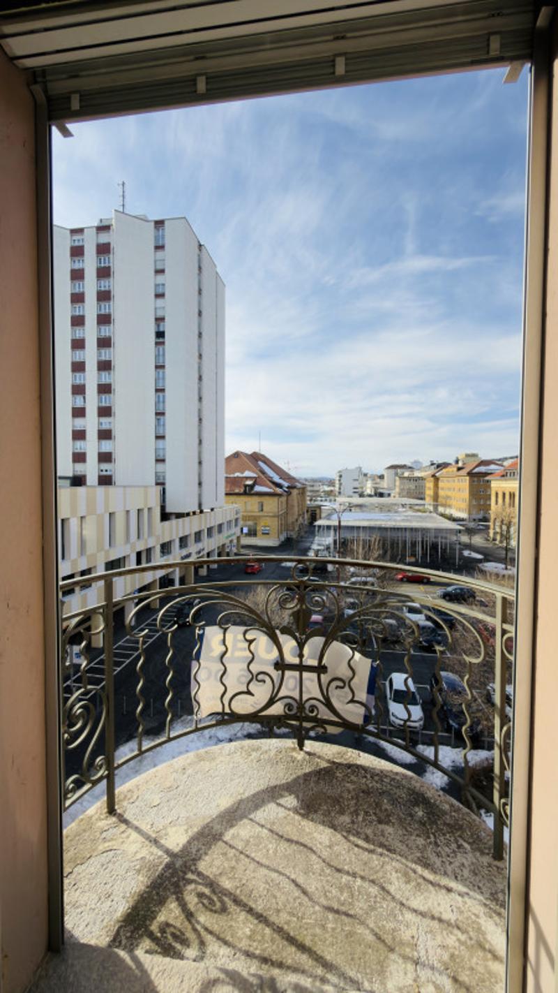 Superbe appartement de caractère de 4 pièces - emplacement premium proche gare (5)