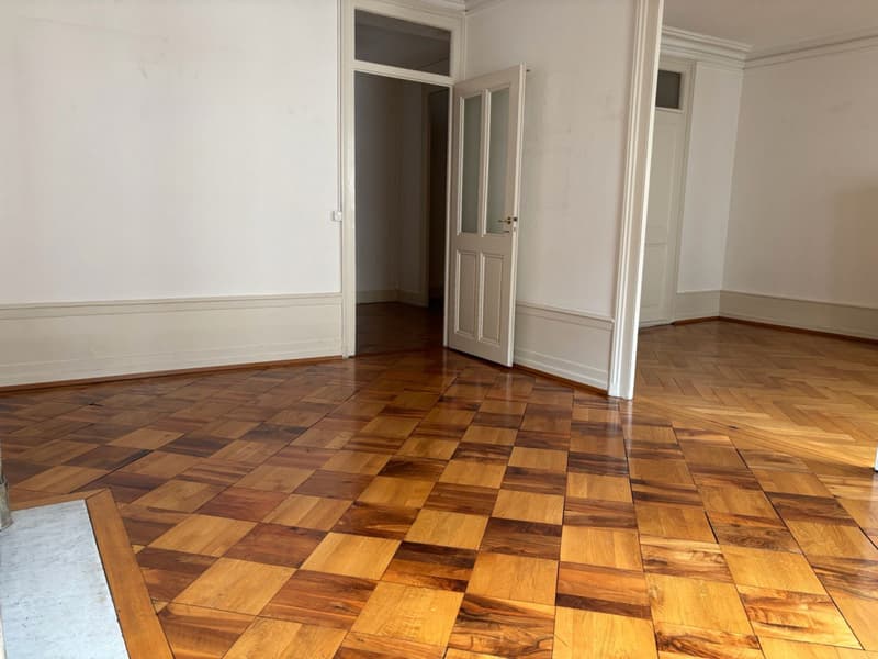 Très charmant 4 pièces dans le quartier de Plainpalais. Beaucoup de cachet! (2)