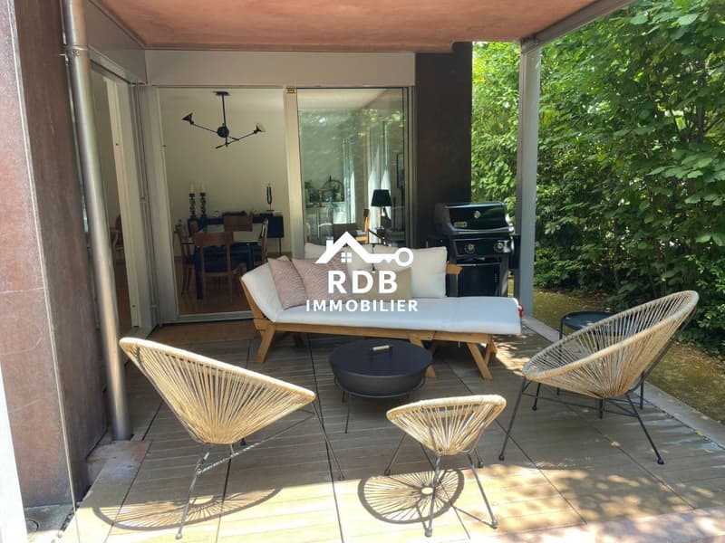 Magnifique appartement de 4 pièces au rez-de-chaussée situé à Genève 1208 (11)
