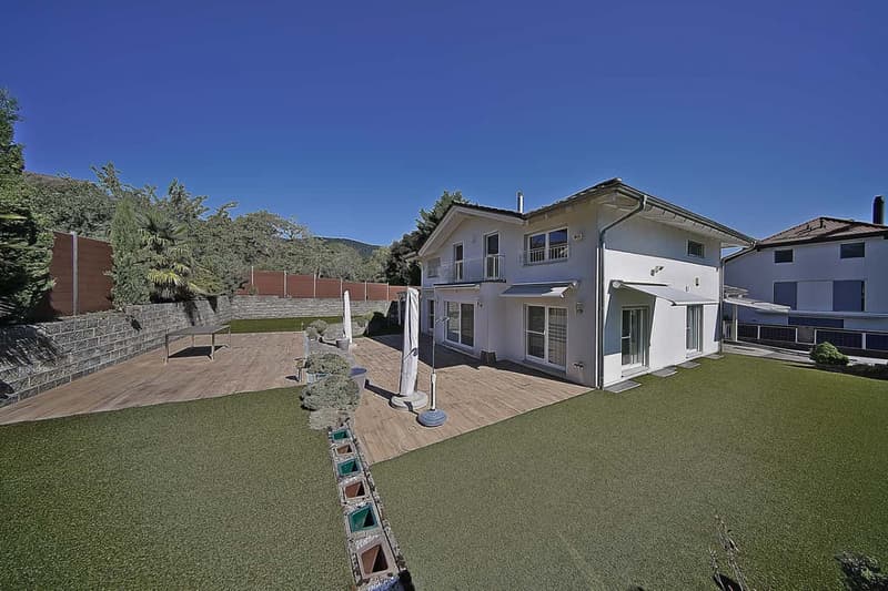Exclusivité - Propriété coup de coeur, villa individuelle au calme (6)