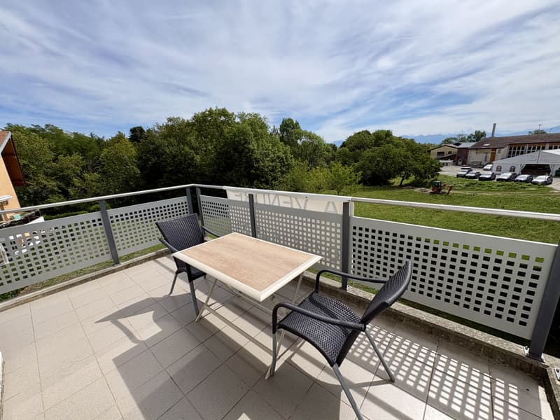 Magnifique, lumineux, duplex de standing de 4,5 pièces au coeur de Genolier (4)