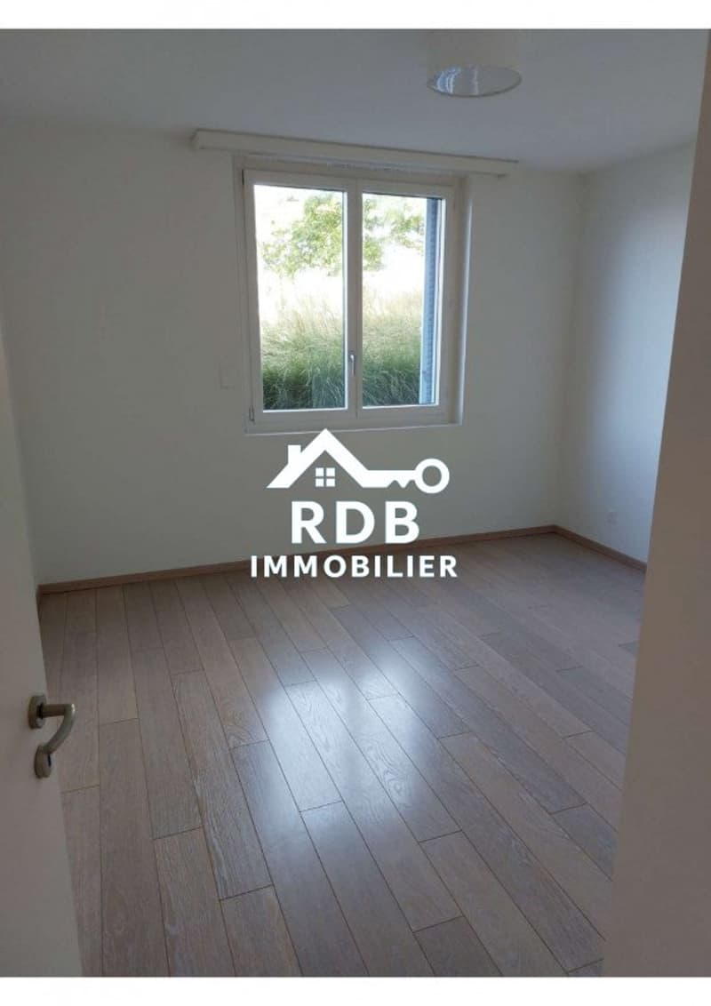 Appartement de 5 pièces au rez-de-chaussée situé à Vésenaz 1222 (5)