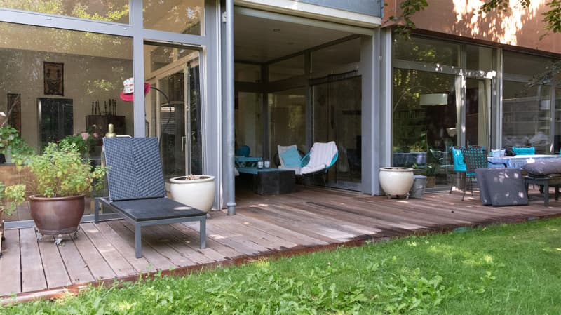 Loft avec jardin grand comme une maison + 4 parking. À 20 min du Flon (2)