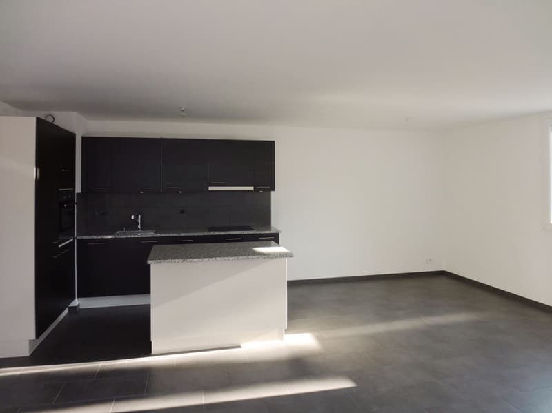Appartement de 4.5 pièces avec 2 places de parc couvertes à Lucens (3)