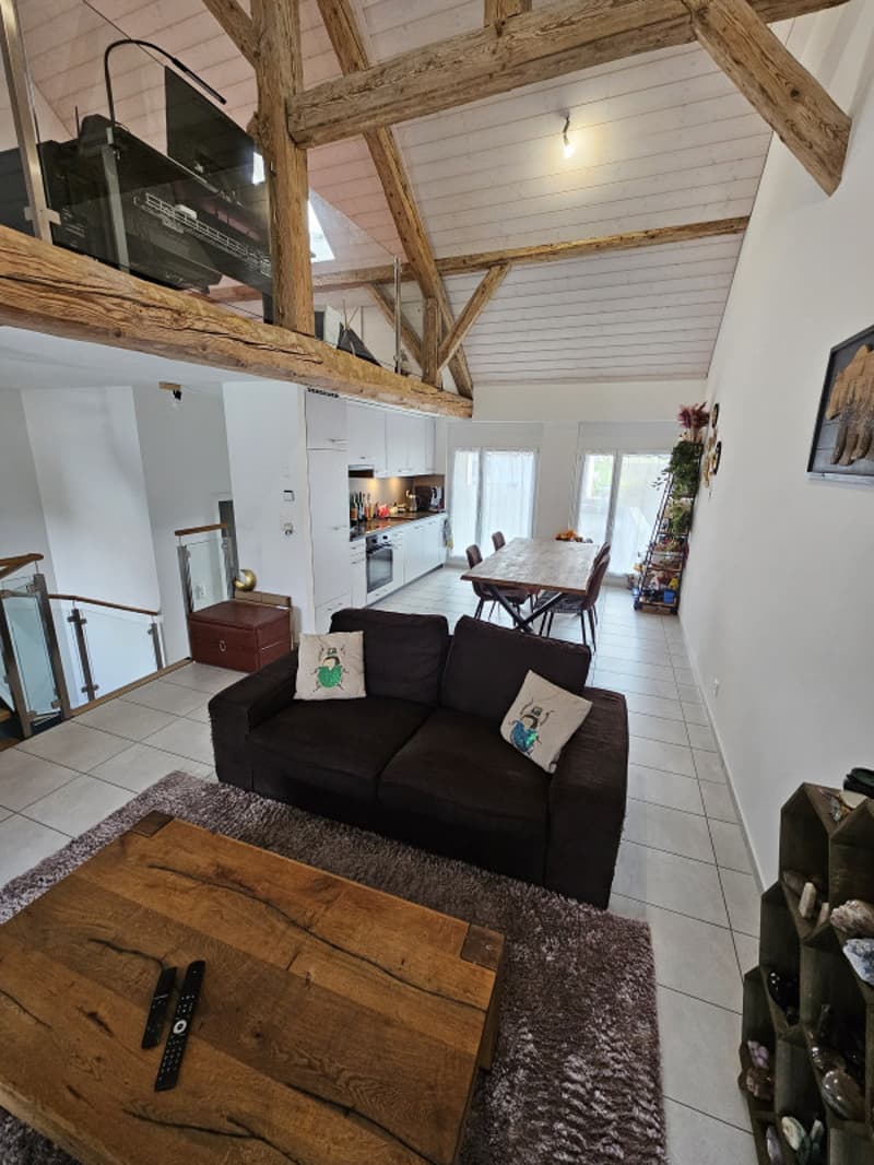 Appartement indépendant de 3 pièces en triplex à Orny (2)