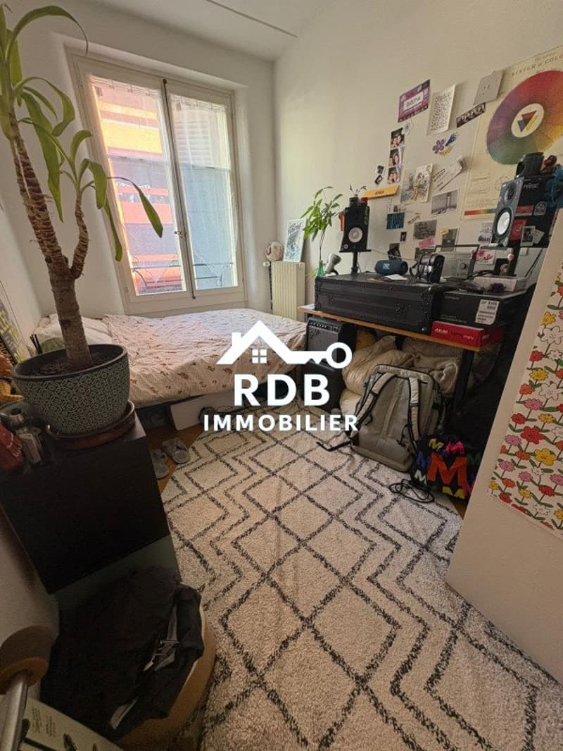 Appartement de 3 pièces au 1er étage situé à Genève 1205 (9)
