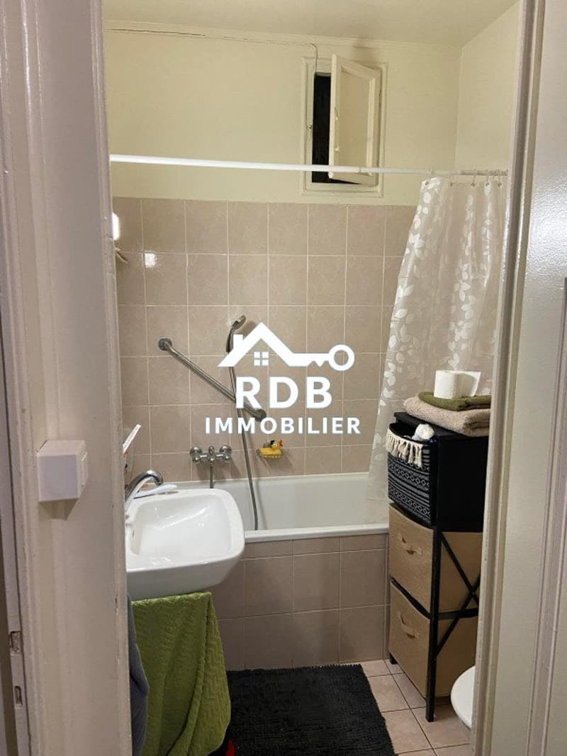 Appartement de 3 pièces au 1er étage situé à Genève 1205 (10)