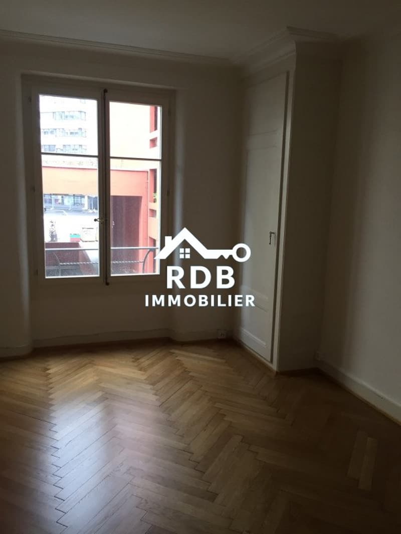 Appartement de 3 pièces au 1er étage situé à Genève 1205 (12)