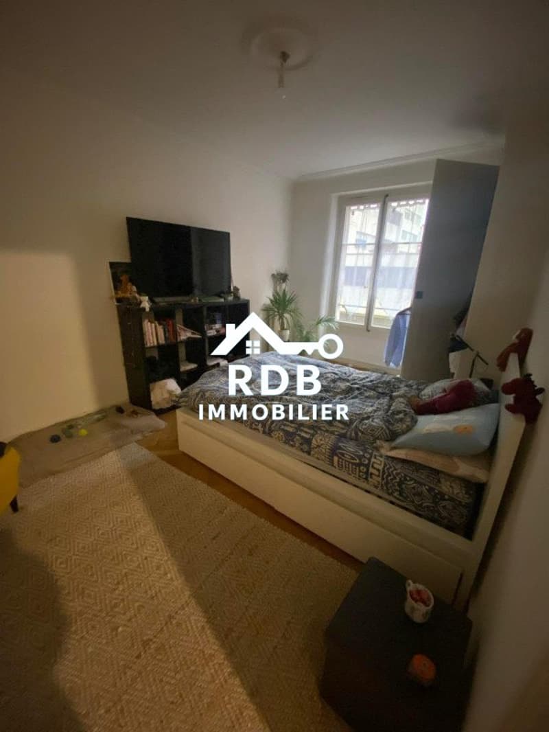 Appartement de 3 pièces au 1er étage situé à Genève 1205 (11)