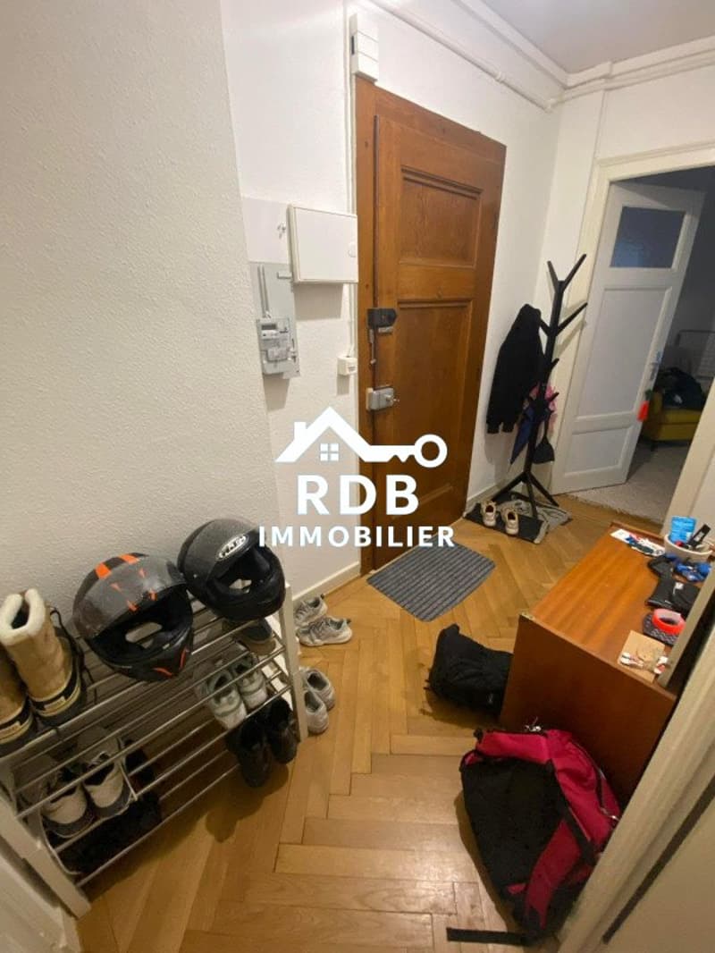 Appartement de 3 pièces au 1er étage situé à Genève 1205 (8)