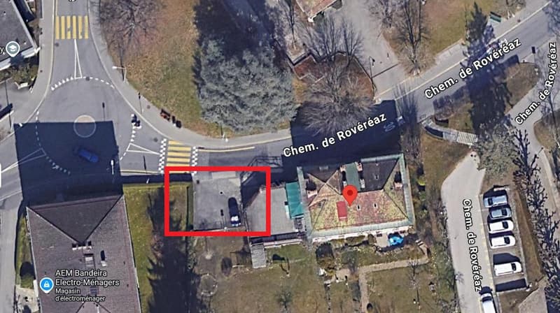 Places de parc extérieure - Ch. de Rovéréaz 16, 1012 Lausanne (1)