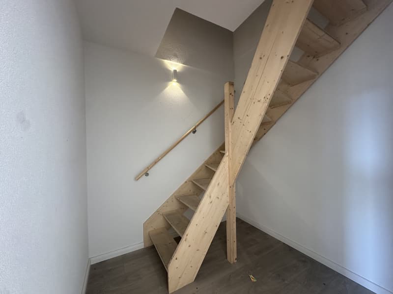 escaliers menant aux combles
