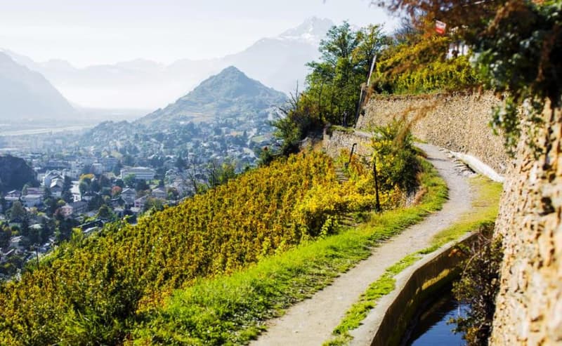MAISON BIOCLIMATIQUE NEUVE AVEC JARDIN ET PARKING AUX PORTES DE SION (4)