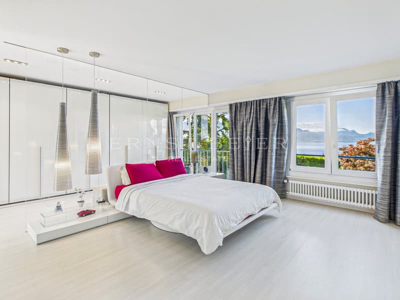 Propriété de prestige avec jardin paysager, piscine et panorama sur le Léman (5)
