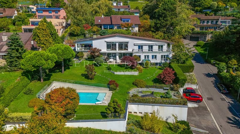 Propriété de prestige avec jardin paysager, piscine et panorama sur le Léman (1)