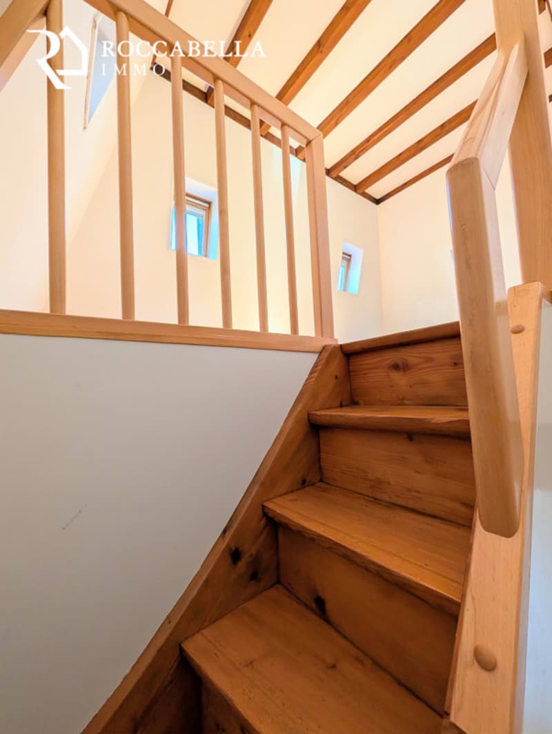 Magnifique duplex mansardé, charme et caractère au sein d'une demeure de maître (8)