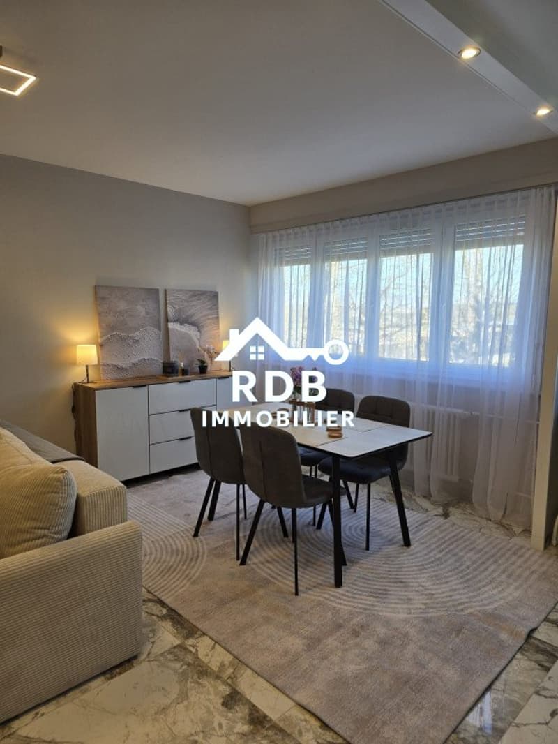 Appartement de 4 pièces meublés au 5ème étage situé à Meyrin 1217 (1)