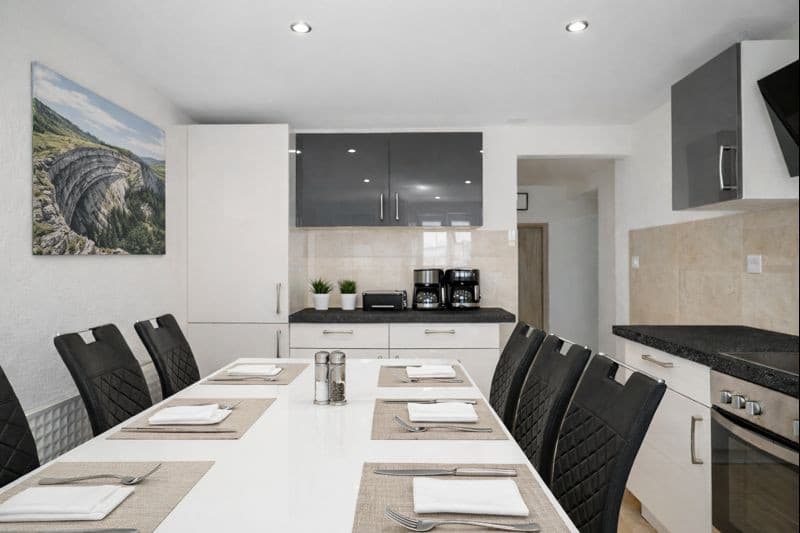 Maison de village de prestige à Môtiers - Opportunité rare (11)