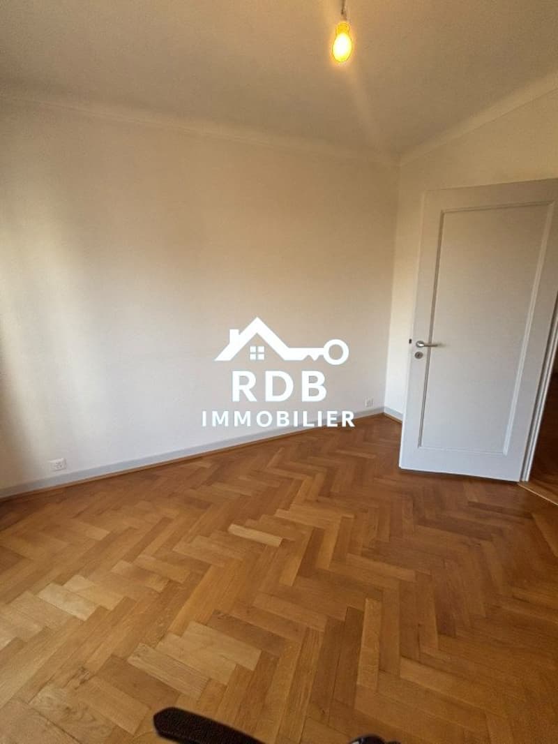 Appartement de 3,5 pièces au 5ème étage situé à Genève 1202 (3)