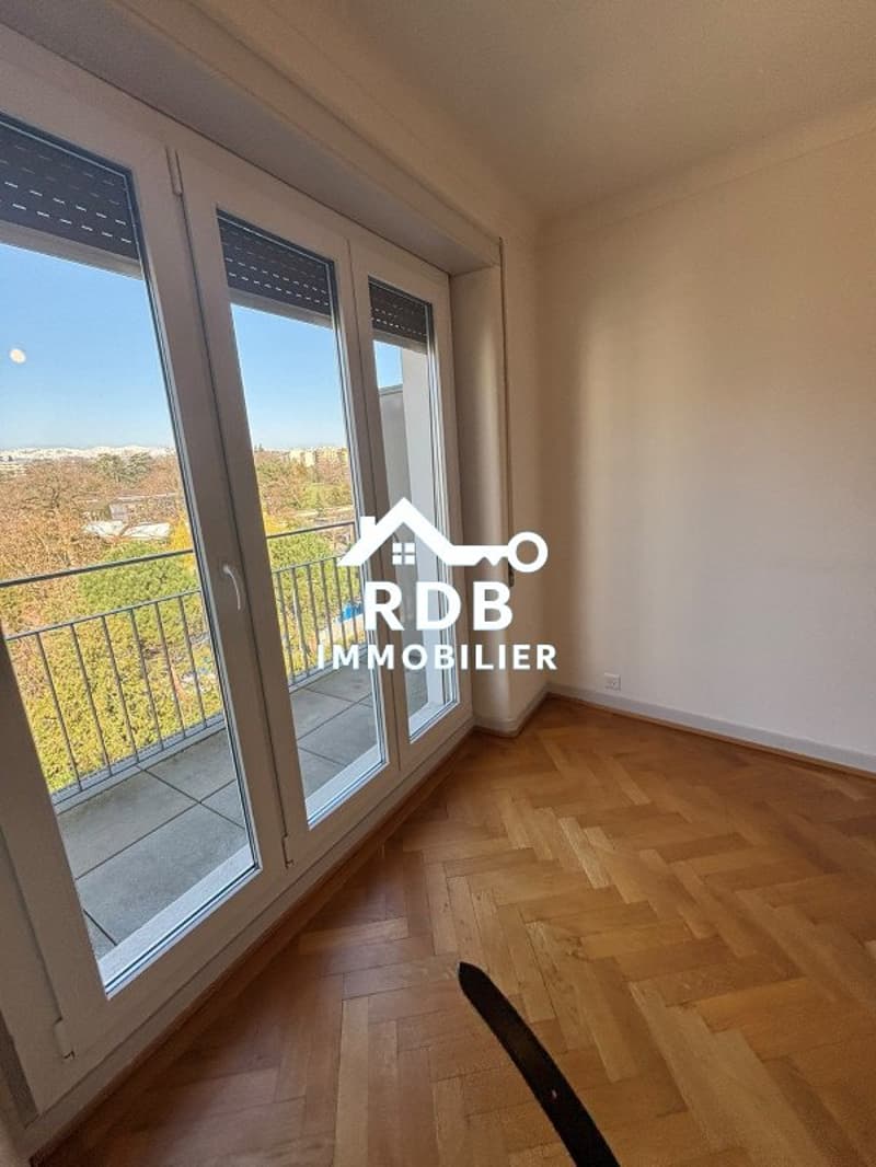 Appartement de 3,5 pièces au 5ème étage situé à Genève 1202 (7)