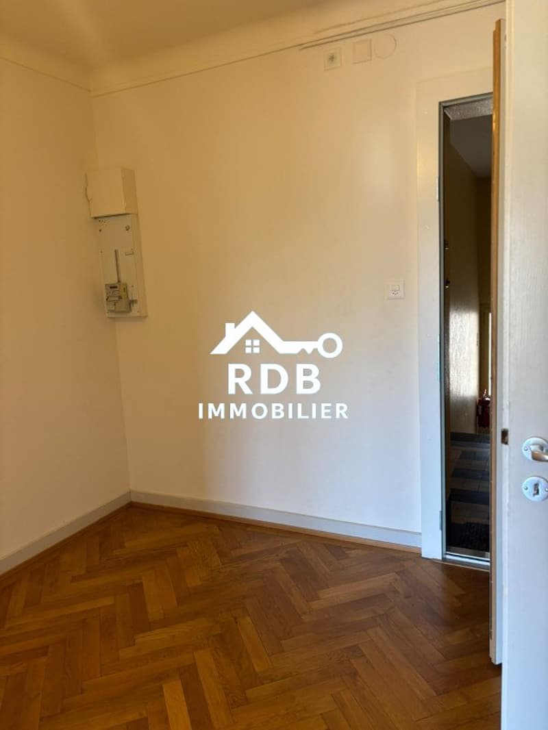 Appartement de 3,5 pièces au 5ème étage situé à Genève 1202 (4)