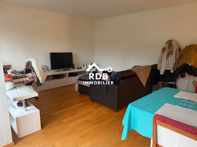 Appartement de 3,5 pièces au 3ème étage situé à Chêne-Bougeries 1224 (2)