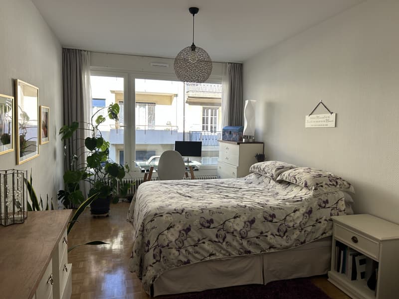 Grand 3 pièces avec balcon aux Eaux-Vives (9)