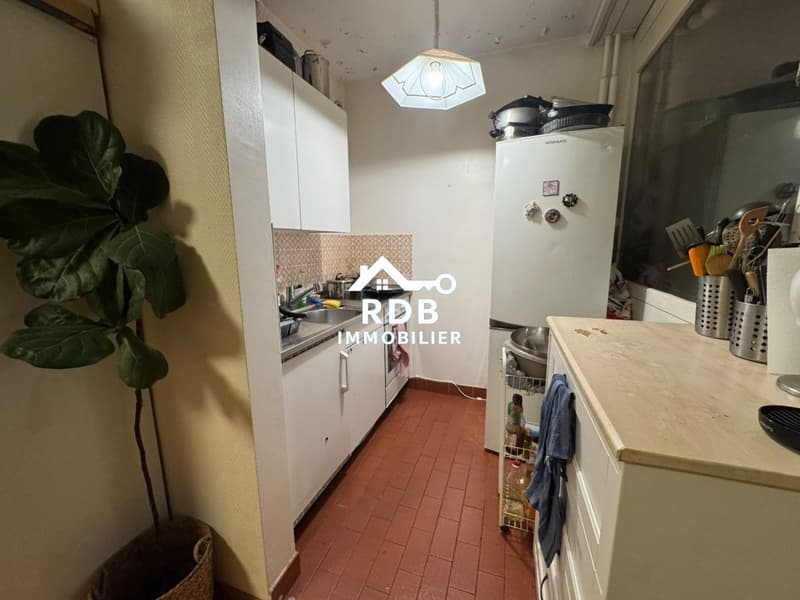 Appartement de 2 pièces au 4ème étage situé à Genève 1203 (3)
