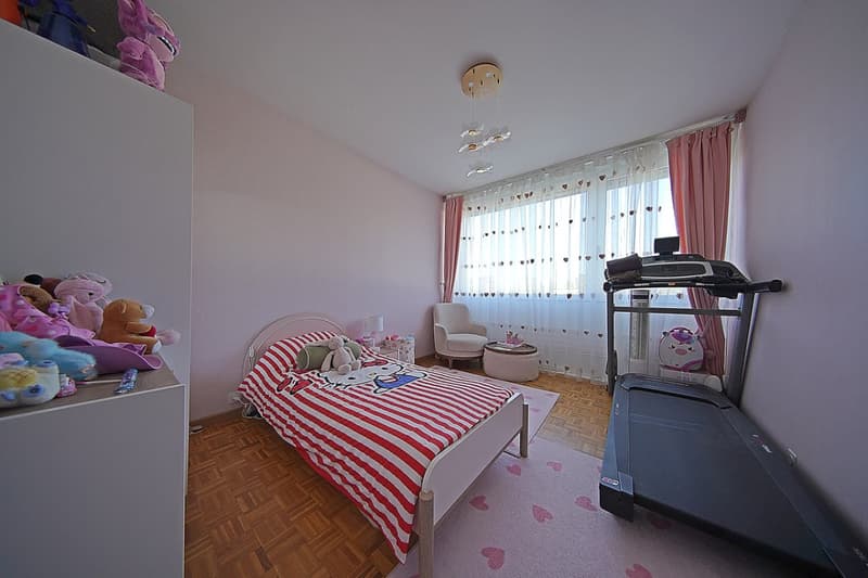 Spacieux 5 pces avec loggia proche de ttes commodités (7)