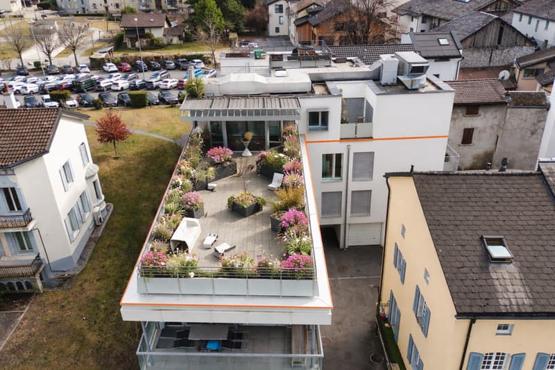Attique d'exception de 3.5 pièces avec terrasse panoramique et garage (1)
