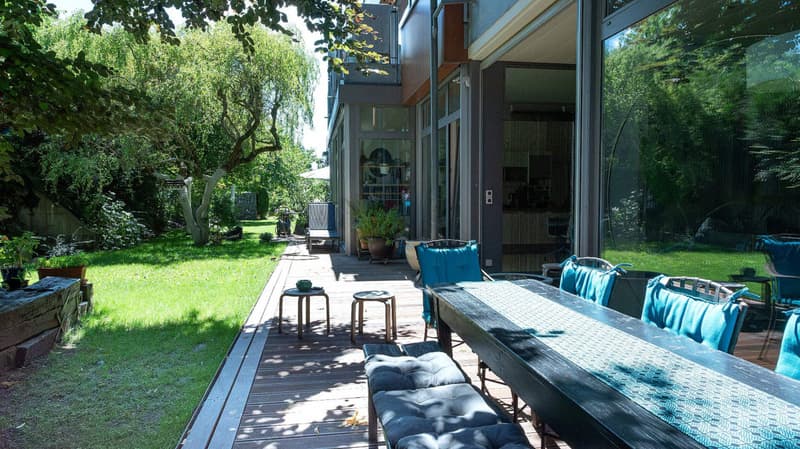 Pour une grande famille : 5.5 pièces et un jardin à 20 minutes du Flon (1)
